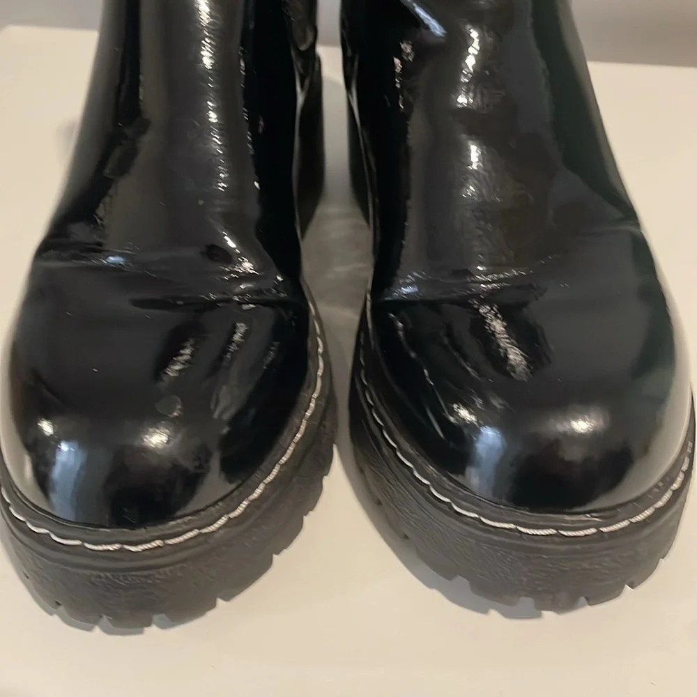 LOB footwear Black patent booties size 8 (25 cm)